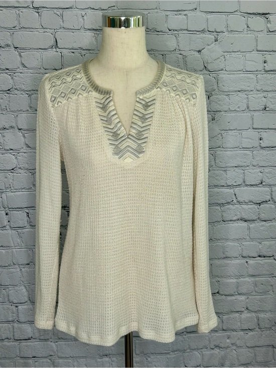 Accessories - Casual Long Sleeve Top Cream Size M Women's Sweater — Like New